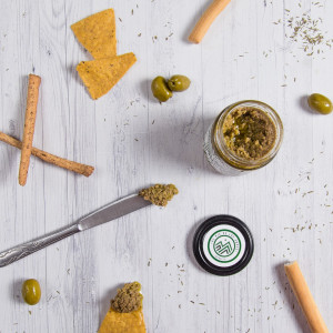 Al Pie De Los Andes - Pasta De Aceitunas Negras X 180 Grs